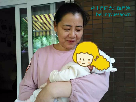 學月嫂多大年齡最合適？50多歲還能學月嫂么？(圖1)
